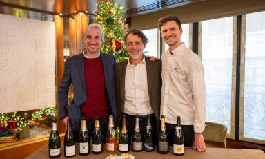 Bernardo Cotticelli (Ambasciatore dello Champagne per l’Italia 2015), Domenico Avolio (direttore del Bureau du Champagne, Italia) e Paolo Griffa (chef del Caffè Nazionale di Aosta), protagonisti della degustazione all'hotel Park Hyatt di Milano
