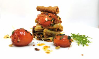 Accus&igrave; s&rsquo;fa, primo piatto vegetariano di Fabrizio Marino, chef del ristorante Maggese a San Miniato (Pisa)
