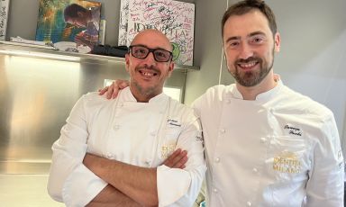 Cristian Marasco della Grotta Azzurra di Merate (Lecco) e Bonate Sopra (Bergamo) e Lorenzo Sacchi, resident chef del ristorante Il Circolino di Monza (una stella Michelin) insieme giovedì 29 maggio al ristorante di Identità Golose Milano
