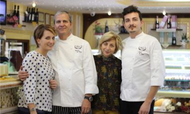 La famiglia Lo Faso, dal 1985 titolare della Pasticceria Delizia a Bolognetta (Palermo)

