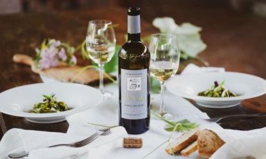 Il Vermentino dei Colli di Luni Etichetta Bianca di Lunae abbinato alle trofie al pesto: un'ottima idea per la pausa pranzo
