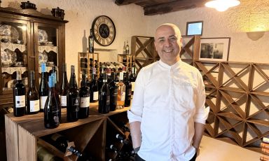 Vincenzo Guarino, chef del ristorante La Corte degli Dei a Palazzo Acampora, Agerola (Napoli)
