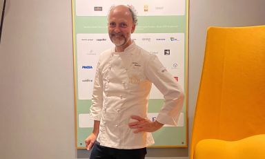Moreno Cedroni, primo chef a presentare un suo menu a Identità Golose Milano nel 2018, è tornato per la sua sesta volta in via Romagnosi
