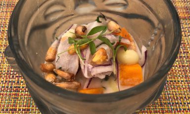 Il ceviche di Diego Oka, talento peruviano in sella da 4 anni al ristorante La Mar by Gaston Acurio del Mandarin Oriental Hotel di Miami, in Florida
