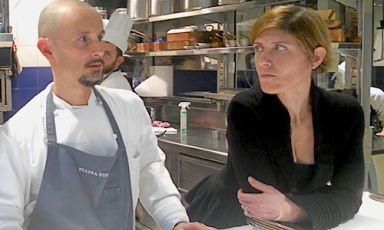 Enrico Crippa and Roberta Ceretto, respectively chef and patron at Piazza Duomo in Piazza Risorgimento in Alba (Cuneo), tel. +39.0173.366167. Recent works have added a room (seating around ten people) and rationalised the kitchen. As of May, thanks the creation of 4 bedrooms, it will also be possible to spend the night