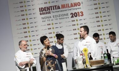 Simone Padoan, pioniere della pizza gourmet e il pasticcere Corrado Assenza, autori della prima lezione della lunga giornata di Identità di Pizza, presentata da Francesca Romana Barberini . Dalle Alpi agli Iblei, l'attenzione attorno al prodotto non è mai stata così elevata (foto Alfio Chiarappa)