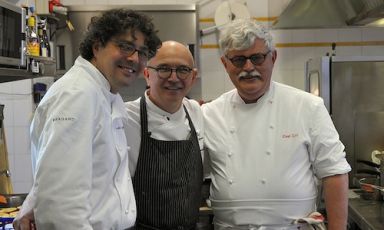 Chefs Fabio Barbaglini, Gianni Sarzano of Bivio in Quinto Vercellese, tel. +39.0161.274131, and Breton Jacques Thorel, for a long time at the helm of the Auberge Bretonne in La Roche-Bernard, in North-West France. They met in Sarzano&rsquo;s home for a memorable lunch called "When a lobster meets a paddy field "