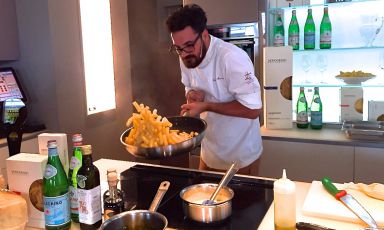 Luciano Monosilio, chef at Pipero al Rex in Rome, was the protagonist, a few hours ago, of Identità di Pasta, the weekly event organised at Identità Expo S.Pellegrino in collaboration with Pastificio Felicetti
