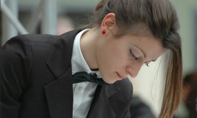 Maria Elena Rossi, riminese, 31 anni, chef sommelier del ristorante franco-giapponese Racine di Reims, nella regione di Champagne, una stella Michelin da poche settimane, con menzione “bella carta dei vini”
