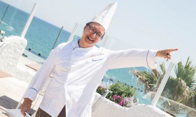 Enrico Mazzaroni is back at the helm of a restaurant after the earthquake that on the 30th October forced him to close his beloved Il Tiglio in Montemonaco, in the inland of the Marche. It’s now Tiglio In Vita, Lungomare Scarfiotti 47 in Porto Recanati (Macerata), tel. +392.0397238  (photo Samuela Conti, translated into English by Slawka G. Scarso)
