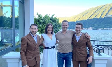 La famiglia Gray, proprietari dell'hotel Musa con gli chef Robert Moretti e Matteo Corridori - Foto: Vat
