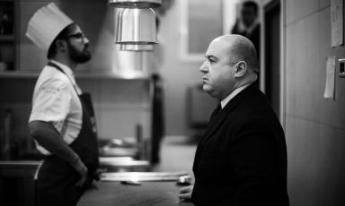 Alessandro Pipero, con lo chef di Pipero Roma Luciano Monosilio, in uno scatto di Andrea Moretti. Pipero sarà protagonista, insieme a molti altri grandi interpreti dell'ospitalità e del servizio, di Identità di Sala (in collaborazione con Cantine Ferrari), in programma al Congresso di Identità Golose Milano domenica 4 marzo
