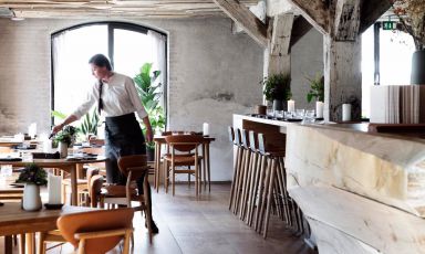 Un dettaglio della sala di Barr, a Copenhagen, in una foto tratta dal sito ufficiale del ristorante
