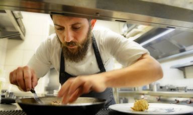 Donato Ascani è da poco più di due anni chef - sotto la supervisione di Enrico Bartolini - del Glam a Palazzo Venart, a Venezia
