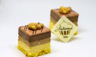 Le dolcezze in formato 4 x 4 della pasticceria Introvaia di Torino
