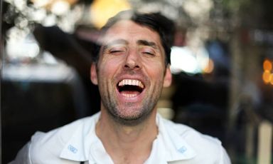 In una foto di qualche anno fa, di&nbsp;Damien Lafargue, una risata di&nbsp;I&ntilde;aki Aizpitarte
