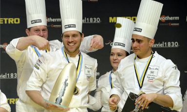 Budapest, 12th May: after two days of intense competition, chef Tamás Széll of restaurant Onyx (second to the left) celebrates the victory in the European finals of the prestigious Bocuse d'Or together with his team. 11 European teams will compete in the world finals in Lyon, on 24-25th January 2017, but not Italy

