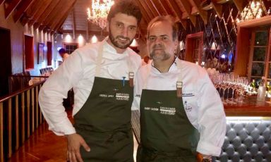 Andrea Aprea con Harry Sasson, importante cuoco colombiano. Lo chef del ristorante Vun del Park Hyatt ha chiuso da poco una trasferta di 5 giorni a Bogotà, invitato da Fundacion Corazon Verde e Basque Culinary Center
