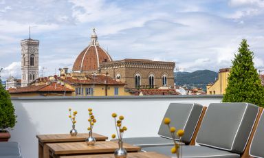 La terrazza del 701 Rooftop Bar della Lungarno Collection
