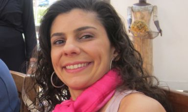 Un ritratto di Ariani Maoluf, 32 anni, chef brasiliana di radici libanesi, titolare del ristorante Mahalo a Cuiabà, capitale del Mato Grosso, telefono +55.65.30287700