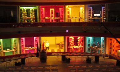 Un'immagine molto scenografica del Teatro del Gusto e delle celle per la stagionatura dei formaggi all'interno della Cacioteca Regionale Siciliana a Ragusa, la prima in Italia, inaugurata venerdì 27 gennaio 2012, info al numero +39.0932.660414