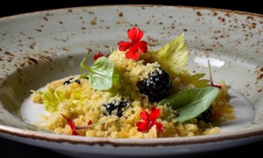 Camomile, cardamom and berries, a gluten free recipe by Simone Salvini, vegan chef (photo by Emanuele De Marco)