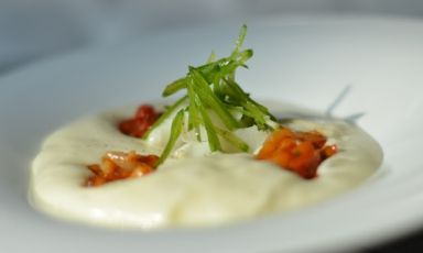 L'Insalatina di baccalà con le sue trippe e spuma di patate affumicate, piatto firmato dai fratelli Cerea - ristorante Da Vittorio di Brusaporto (Bergamo), nel supermenu di Identità London 2013, un pranzo da Harrods a Londra il 28 aprile prossimo. 150 sterline a testa. 100 posti disponibili. Prenotazioni +44.20.72256874, concierge@harrods.com