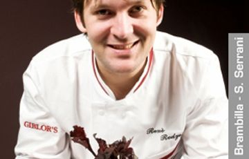 René Redzepi, chef e patron del ristorante Noma a Copenhagen, telefono 0045.329.63297, per il secondo anno consecutivo eletto miglior ristorante al mondo dalla giuria del S.Pellegrino 50 Best