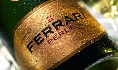 In London, thanks to Stelle di stelle, the greatest Italian chefs and some truly excellent Italian wines arrive at Harrods: the first bottle opened to fill the glasses of the lucky guests are those of Ferrari Perlè 2007, a metodo classico bottle-fermented sparkling wine of the highest quality 

