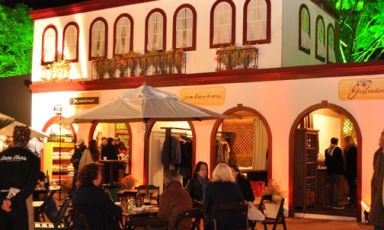 Un momento del Festival di Cultura e Gastronomia di Tiradentes nello stato brasiliano di Minas Gerais. Iniziato venerdì scorso, terminerà domenica 28. Sabato convegno con Paolo Marchi relatore sulle nuove generazioni di cuochi tra Brasile e Italia