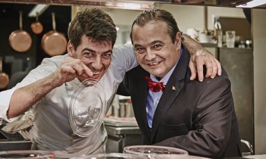 Massimiliano Alajmo of Le Calandre, 3 Michelin stars in Rubano (Padua), and José Gomez, fourth generation at the helm of the great Iberian Joselito ha,. The chef from Padua designed 23 recipes based with Joselito, available for download from the entire website or from the  app 
