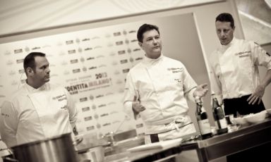 Left to right, Roberto and Enrico Cerea and XXX in an archive photo from Identità Milano. The two brothers from Bergamo, at the helm of restaurant Da Vittorio in Brusaporto, are, as of today, the new protagonists of Stelle di Stelle, with lunches and dinners through the entire month of October at Harrods, London, an important event organised by the great department store together with Identità Golose