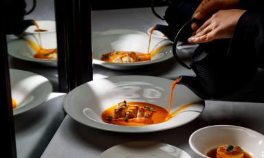 La Bouillabaisse "Omaggio a Gerard Passedat": il piatto della ripartenza dello chef Daniele Usai
