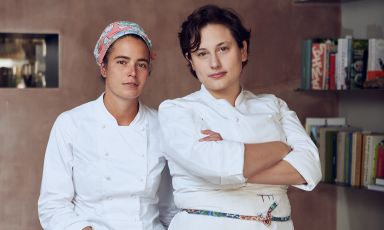 Sara Nicolosi e Cinzia De Lauri: le due chef di AlTatto saranno protagoniste a Identità Golose Milano, martedì 1 aprile, con un menu speciale studiato per l'abbinamento con G de Galoupet
