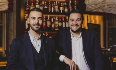 Andrea Maugeri e Mattia Pastori, i due barmen protagonisti del nuovo 10_11 Bar del Portrait Milano. Foto Elena Datrino
