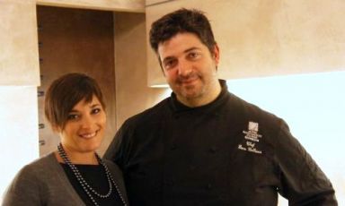 Barbara Pisano e Luca Collami, rispettivamente volti di sala e cucina del ristorante Baldin di Setri Ponente, Genova, telefono +39.010.6531400. L'insegna ha ottenuto una Stella Michelin nel 2009 e l'ha perduta nell'edizione 2014, presentata pochi giorni fa a Milano (foto altissimoceto.it)
