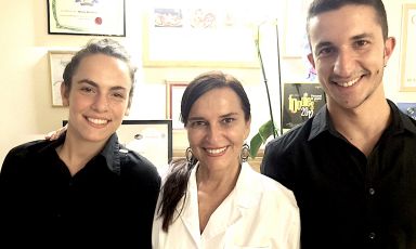 Marzia Buzzanca, anima e motore di Percorsi di gusto a L'Aquila, assieme con i due preziosi collaborati in sala, Alessandra Berardi e Oscar Colaprete. A quest'ultimo dobbiamo la pizza creativa che porta il suo nome. In cucina due sous chef, Donatello Cirillo per il lato cucina e Alessandra Giliberti per quello pizze
