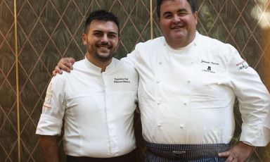 Esposito con Francesco Potenza, l'executive chef a cui affiderà la cucina di Caruso
(tutte le foto sono di Andrea Ferrari, tranne dove indicato)
