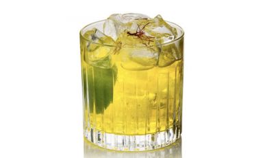 Ca&iuml;piroska allo zafferano: il cocktail di Emanuele Balestra, barman&nbsp;per il gruppo di alta hotellerie&nbsp;Barri&eacute;re
