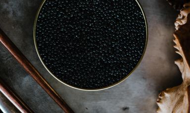 Il caviale da "semplice" bene di lusso a&nbsp;prodotto di origine, che pi&ugrave; che un alimento &egrave;&nbsp;una coccola, un&rsquo;esperienza
