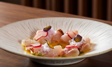 Ceviche trilogia blanc, uno dei piatti che abbiamo apprezzato all'ottimo Izu, a Milano
