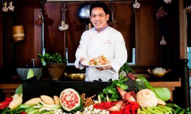 Chumpol Jangprai, master of traditional Thai cuisine. Tomorrow he will be the protagonist of a live cooking at Café Trussardi in Piazza Scala 5 in Milan together with host-chef Luigi Taglienti. This gastronomic confrontation will start at 6 p.m