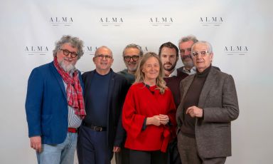 I membri del nuovo Comitato di indirizzo di Alma: da sinistra Andrea Grignaffini (che parteciper&agrave; ai lavori del Comitato con il ruolo di portavoce e referente), Davide Cassi, Massimo Bottura, Mariella Organi, Andrea Tortora, Davide Longoni e Davide Rampello
