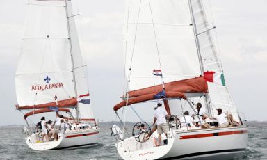 Un'immagine dell'ultima edizione della S.Pellegrino Cooking Cup, regata organizzata  in collaborazione con lo storico yacht club veneziano Compagnia della Vela in Laguna