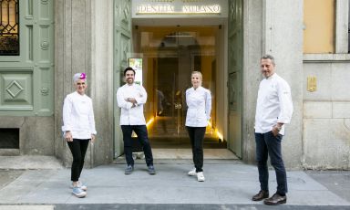 Cristina Bowerman, Massimiliano Mascia, Loretta Fanella e Paolo Rota. Sono stati i protagonisti della cena dei venerd&igrave; 4 settembre di&nbsp;Identit&agrave; Golose Milano.&nbsp;Foto di Onstage Studio

