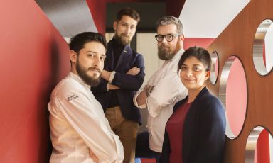 Marco Annunziata, Damian Janczara, Eugenio Boer e Loredana Lo Coco: ossia i protagonisti di sala e cucina all'Altriménti, il locale aperto nel febbraio scorso a Milano (le foto sono di Fusillo Lab)
