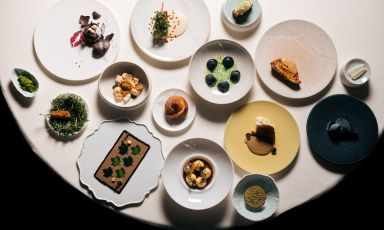 La caleidoscopica tavola d'autunno del ristorante Dama: colori, sapori, grande sostanza. Tutto marcia insieme (foto credits Dama-Castello di San Gaudenzio)
