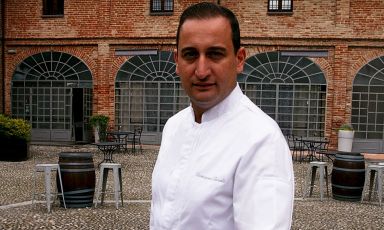 Damiano Dorati sarà ospite di Identità Golose Milano, per una nuova cena di Vini e chef della Lombardia, venerdì 11 novembre. Per prenotare il vostro tavolo, visitate il sito dell'Hub
