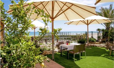 Il giardino di Don Diego, sulla spiaggia di Grottammare (Ascoli Piceno)
