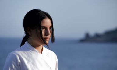 Elena Cafaro, 23 anni, chef e patronne del suo home restaurant ad Aci Trezza, Catania
